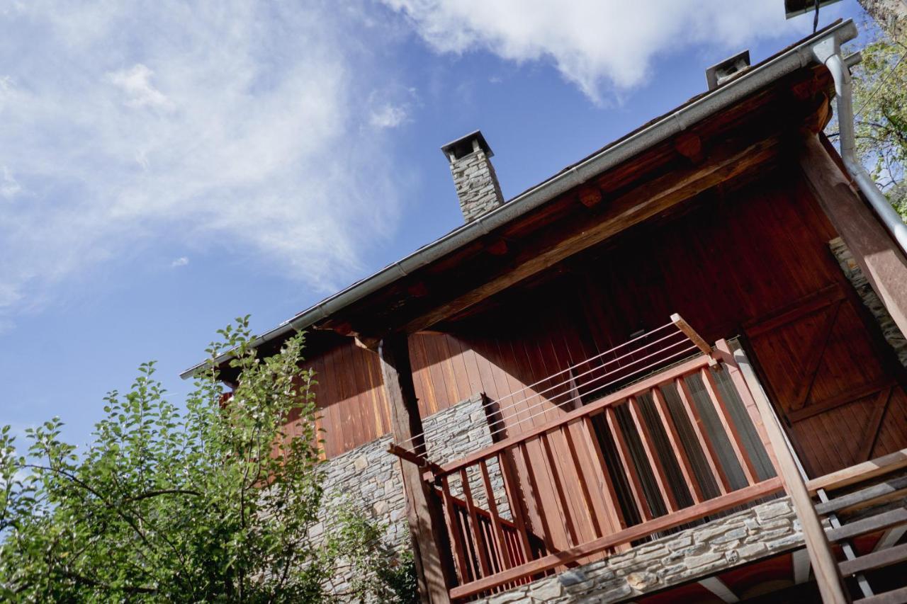 El Xalet De La Vall De Cardos Lladros Exterior photo